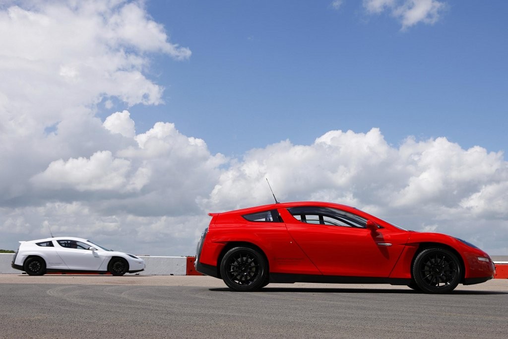 Delta E-4 Coupe będzie rywalizować z Teslą