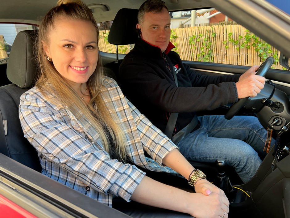 Kamila Przybylska na co dzień w Częstochowie prowadzi szkolenia na prawo jazdy kat. B