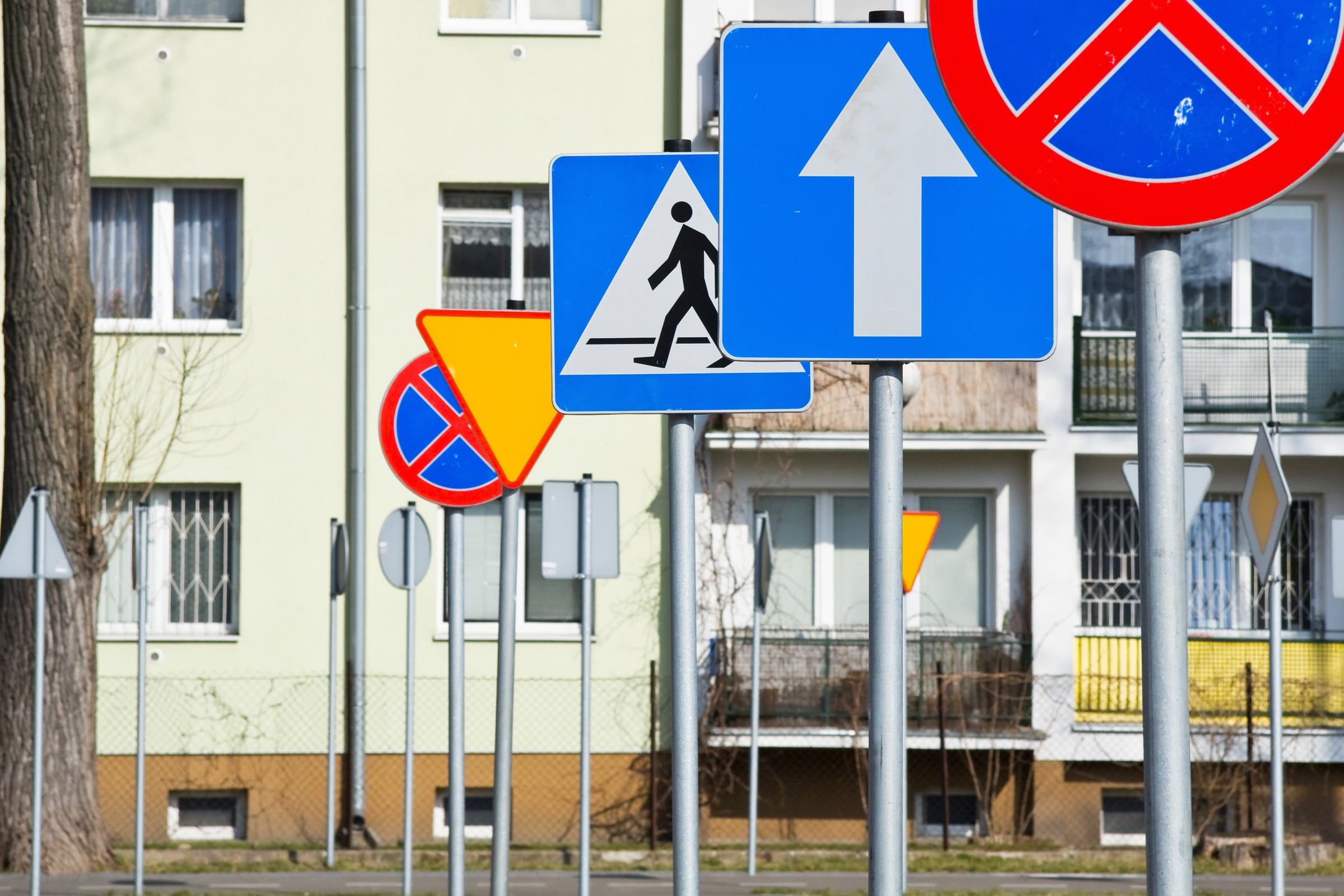 Polska tonie w znakach drogowych? Holendrzy mogą się z nami utożsamiać
