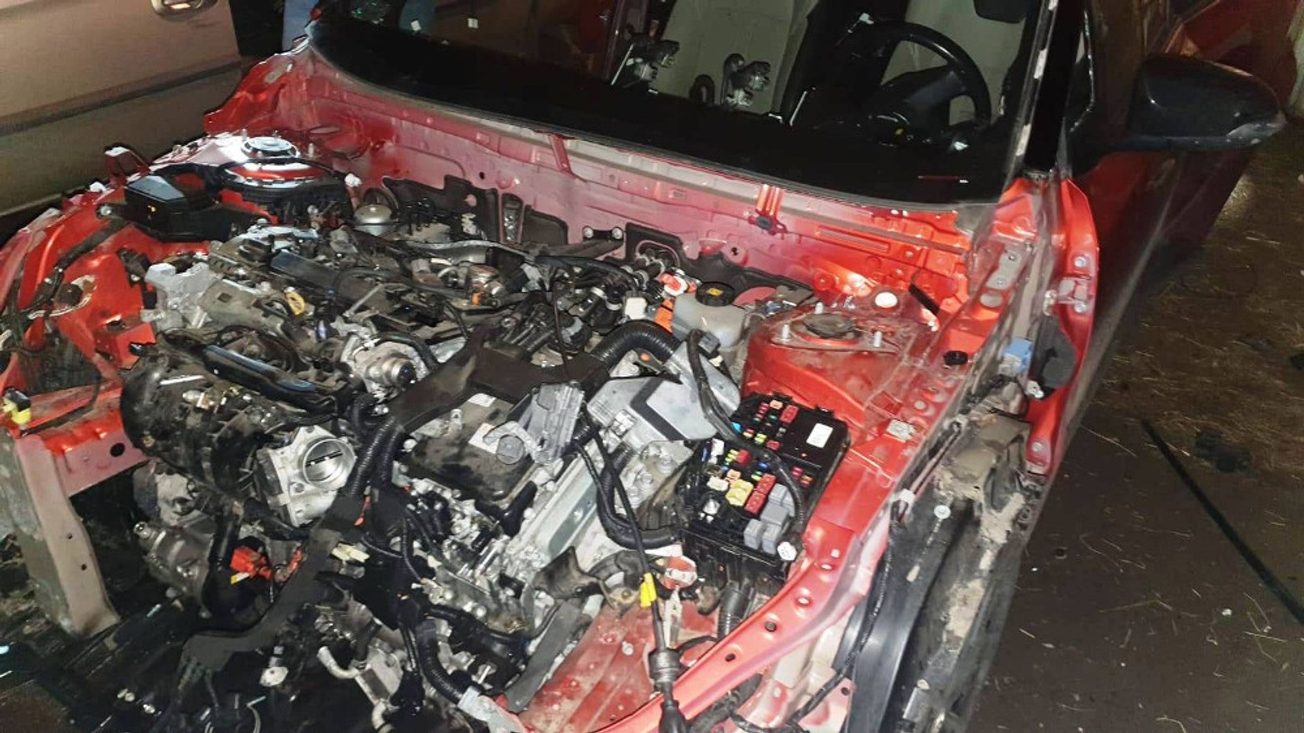 Policjanci z grupy Skorpion odzyskali skradzioną Toyotę. Zajęło im to niecałą dobę