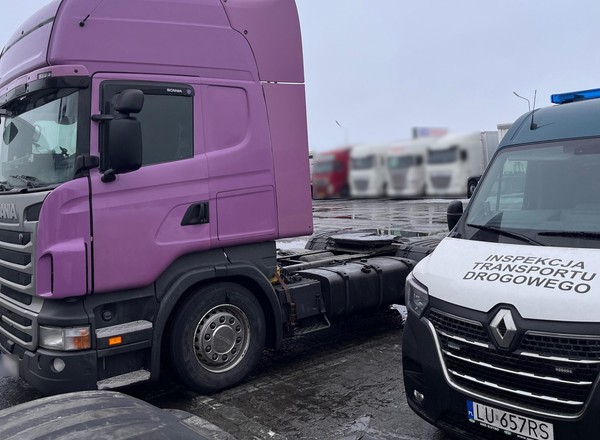 Tajemnice fioletowej Scanii. Inspektorzy ITD odkryli nielegalne przeróbki