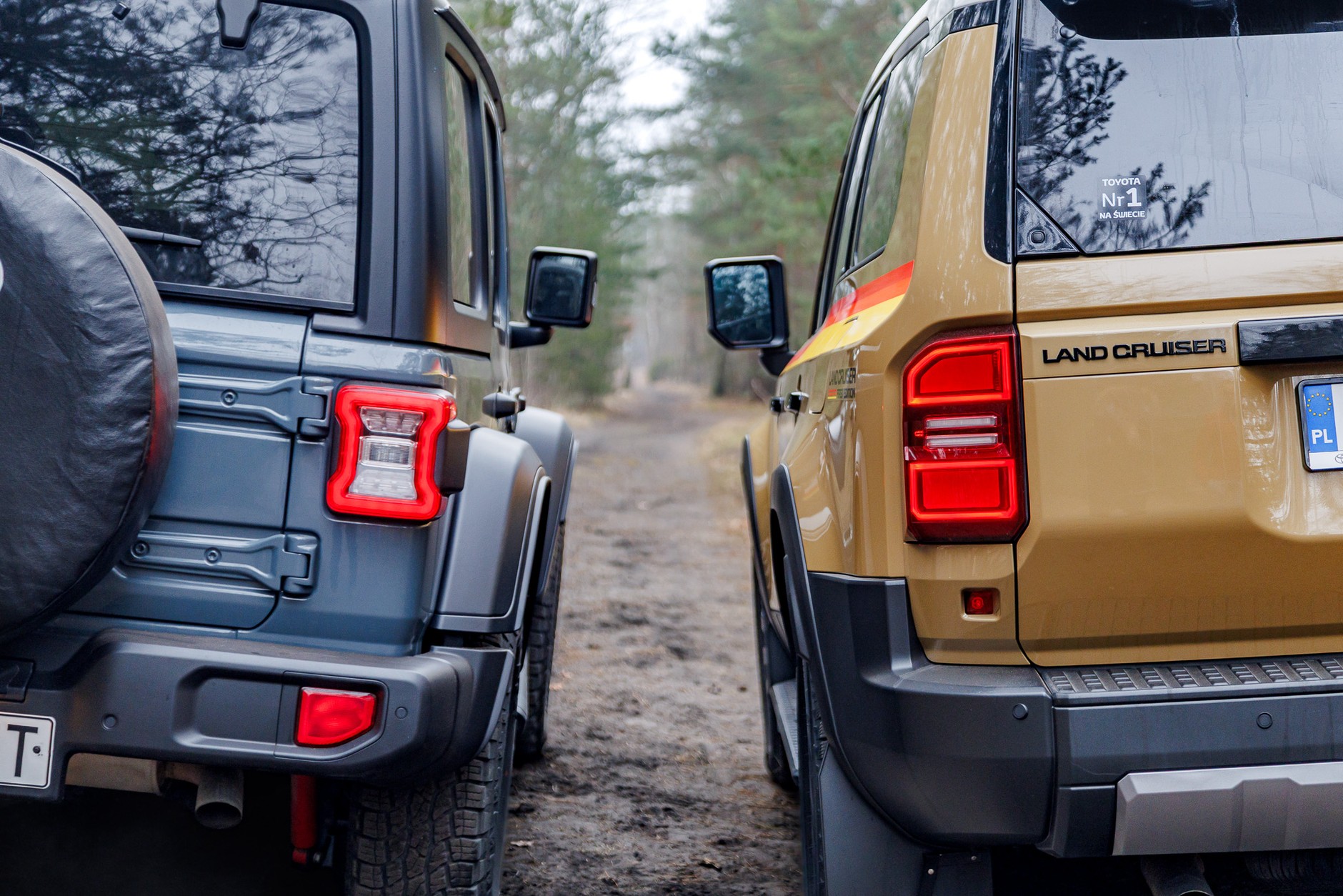 Jeep Wrangler vs Toyota Land Cruiser