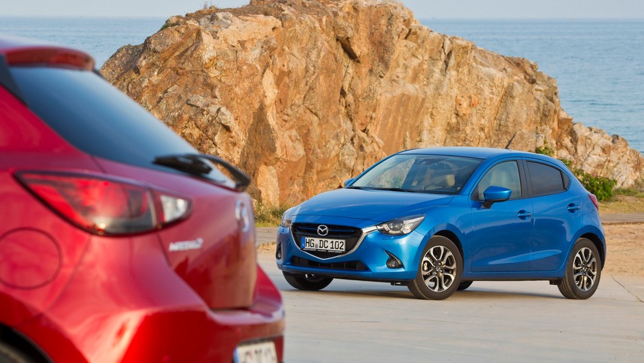 Mazda2-2