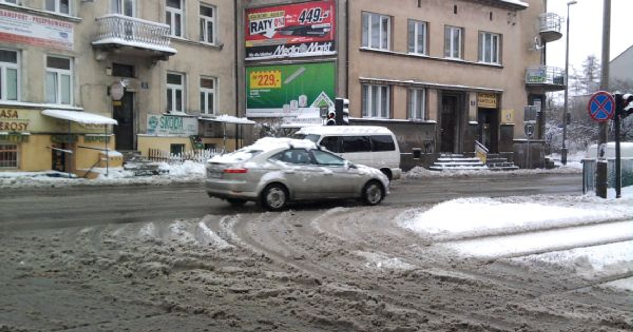 Zima na drogach