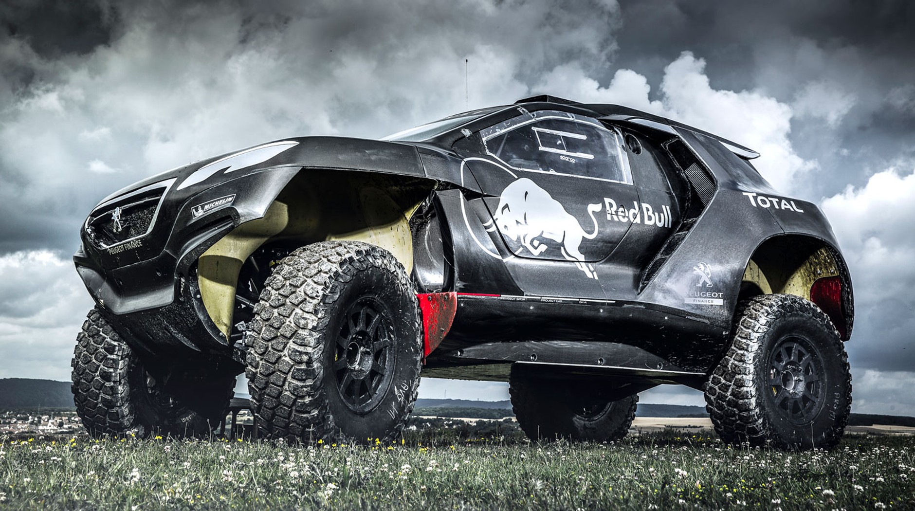 Peugeot 2008 DKR już testuje