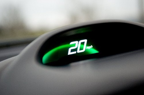 Honda Insight - Sposób na oszczędzanie paliwa