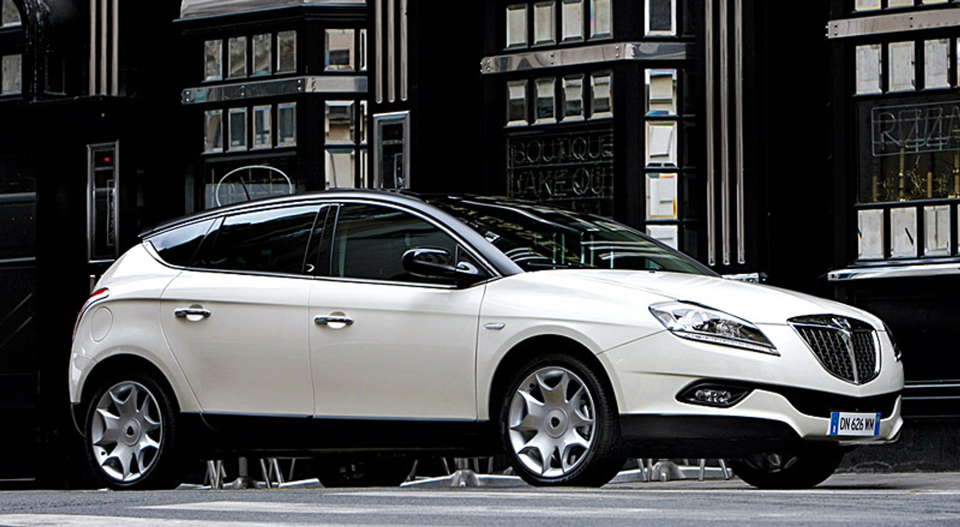 Lancia Delta: cztery nowe silniki i dwie skrzynie biegów