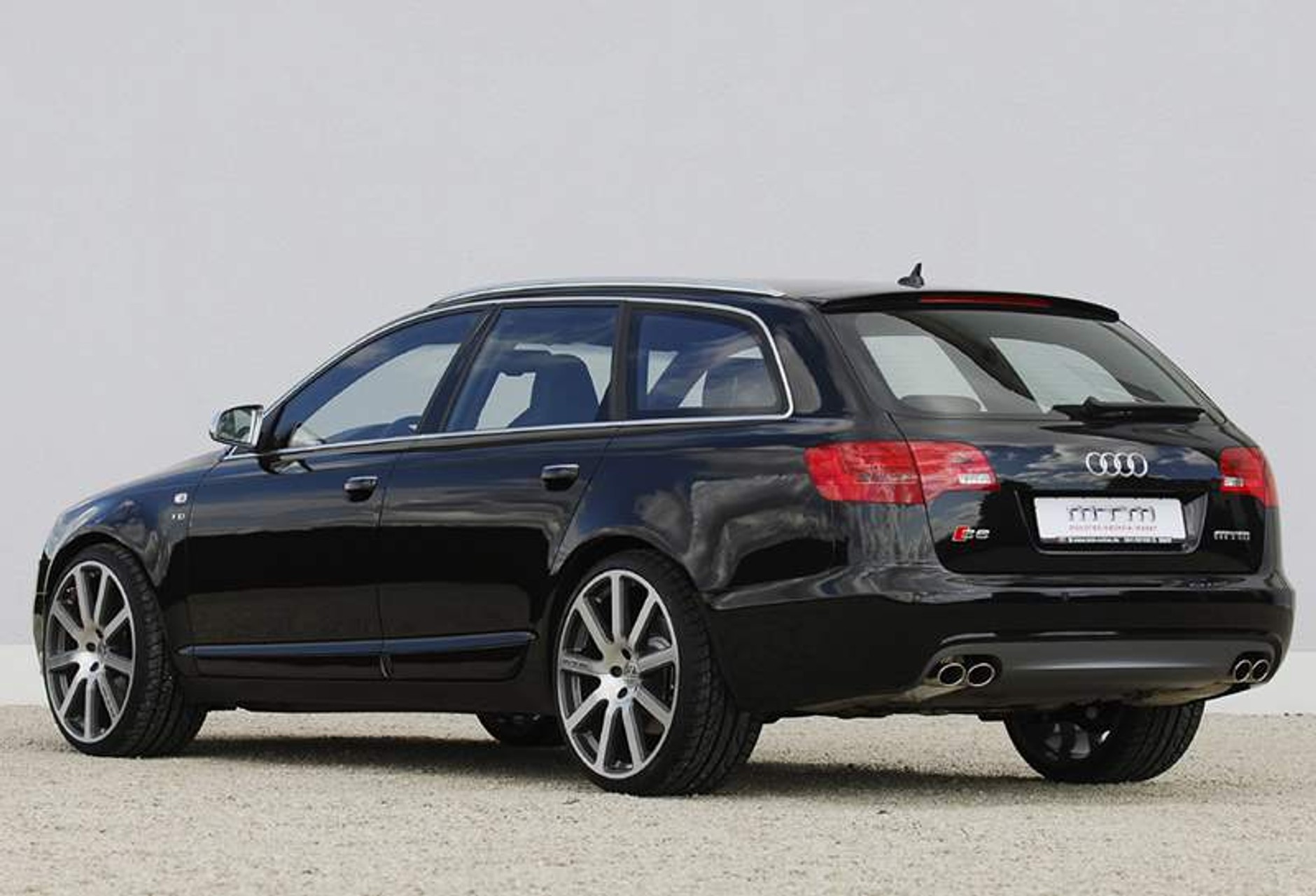 MTM Audi S6 i S8 – 300 km/h komfortowo i w luksusie