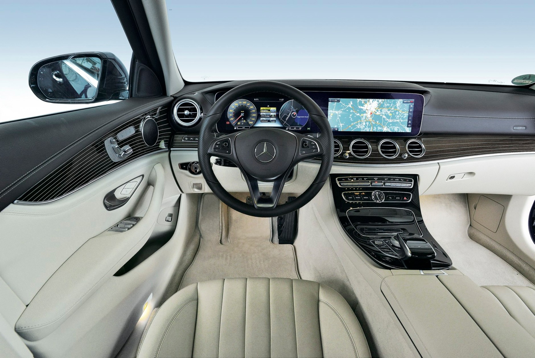 Mercedes wyhamował konkurencję - porównanie nowej klasy E z Audi A6 i BMW serii 5