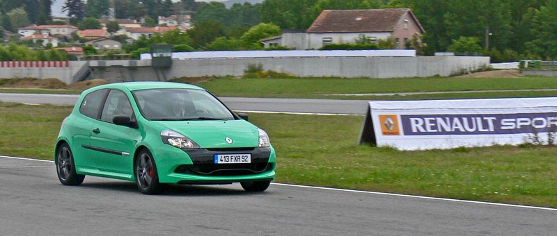 Clio Renault Sport – pierwsze wrażenia z toru