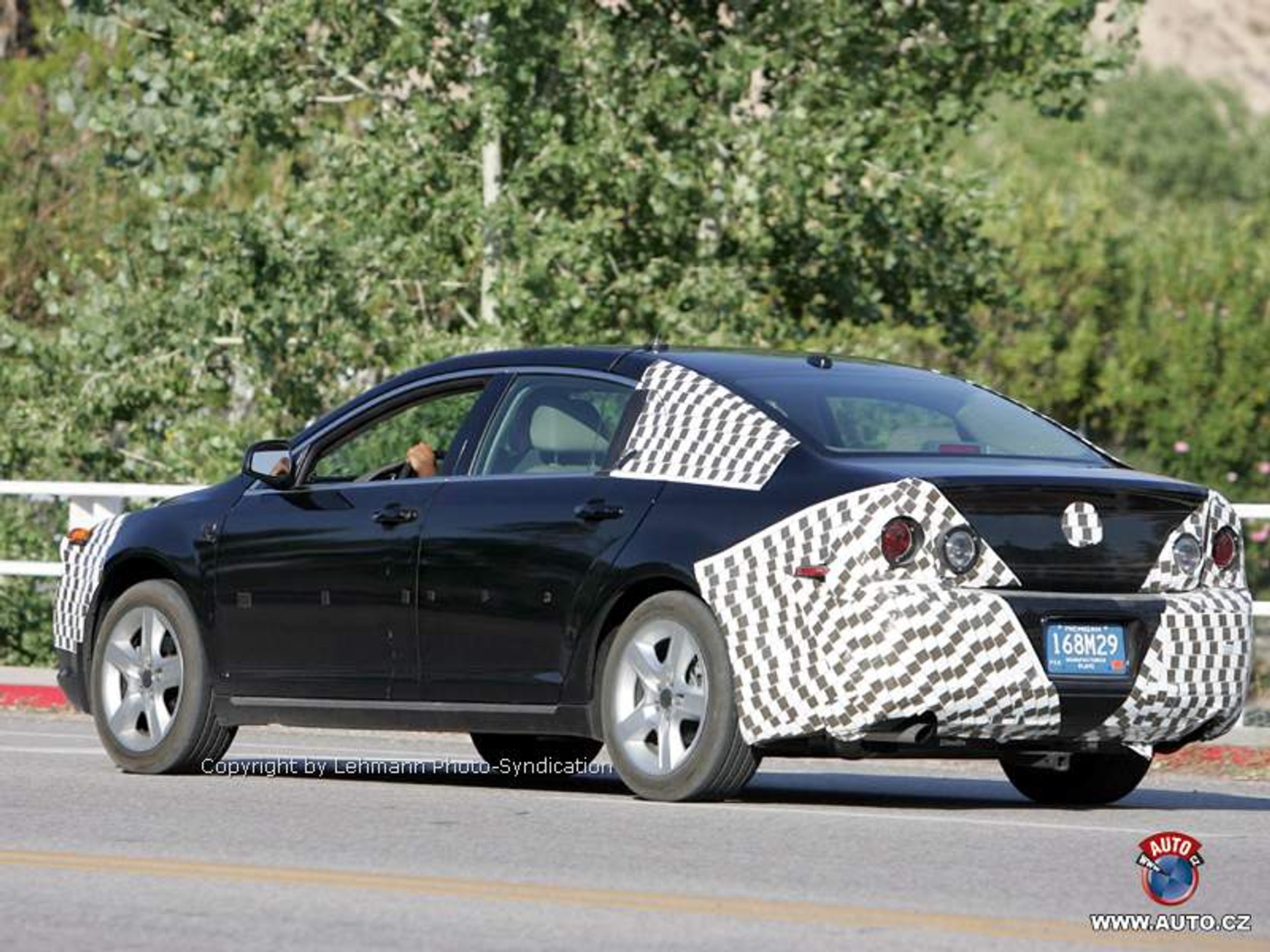 Zdjęcia szpiegowskie: nowy Chevrolet Impala