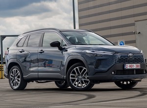 Jeździłem nową Toyotą Corollą Cross. Spalanie mnie zachwyciło, ale mam jedną dużą uwagę
