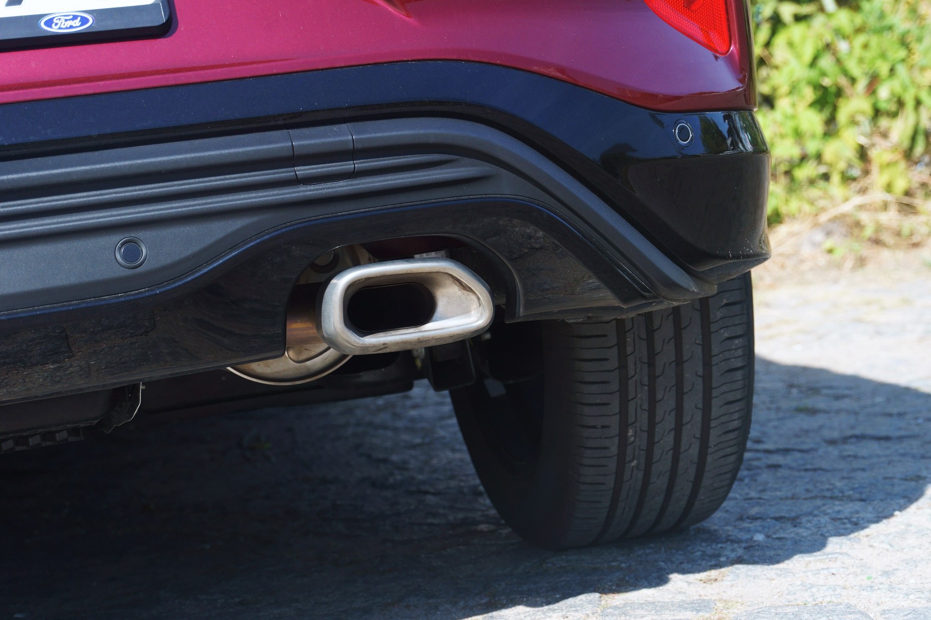 Ford Puma Vivid Ruby Edition