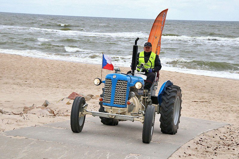 Zetor 25 na trasie do Skandynawii