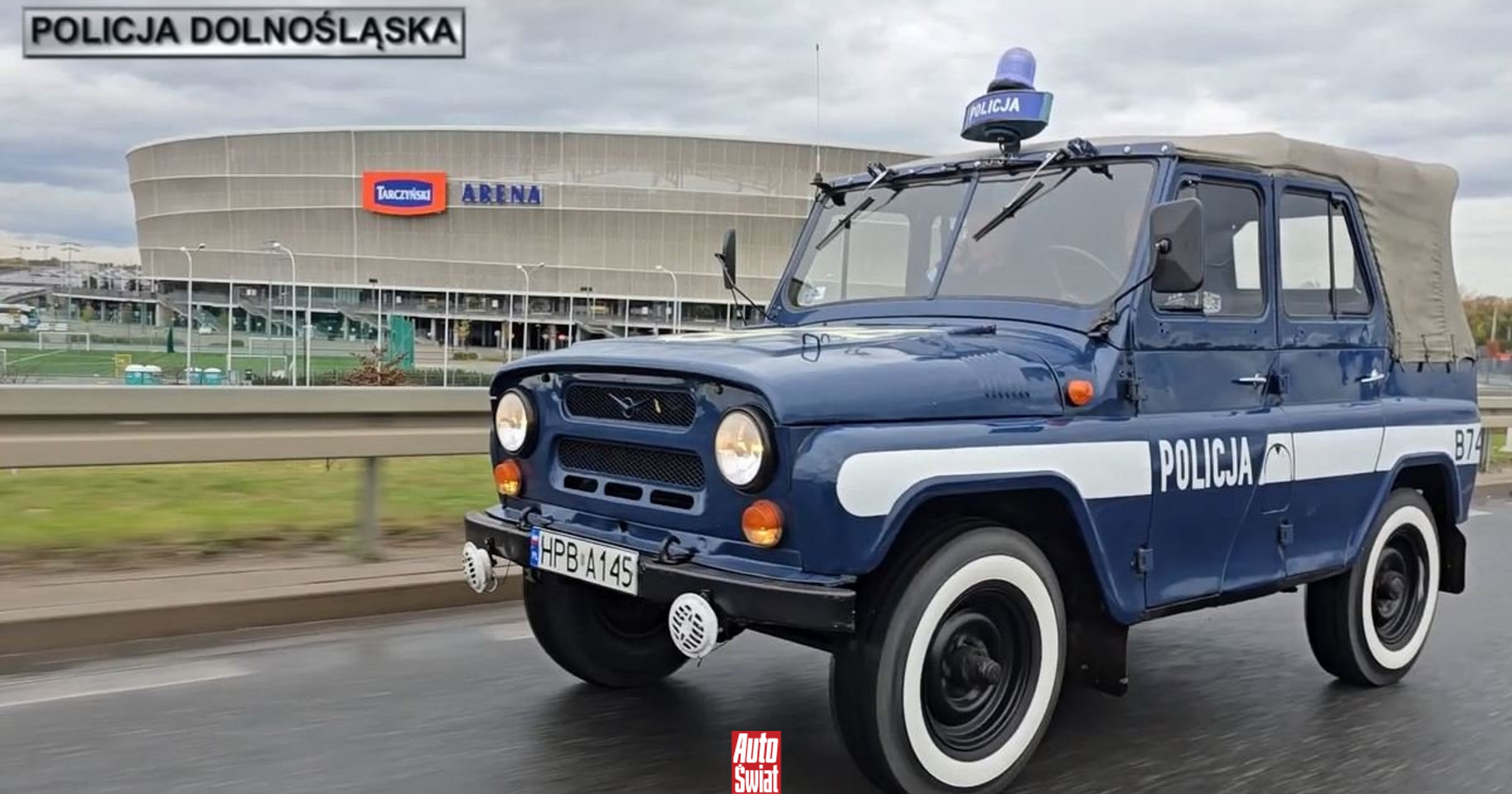 Wyjątkowy radiowóz zakończył służbę. Wiemy, gdzie trafił policyjny UAZ 469B