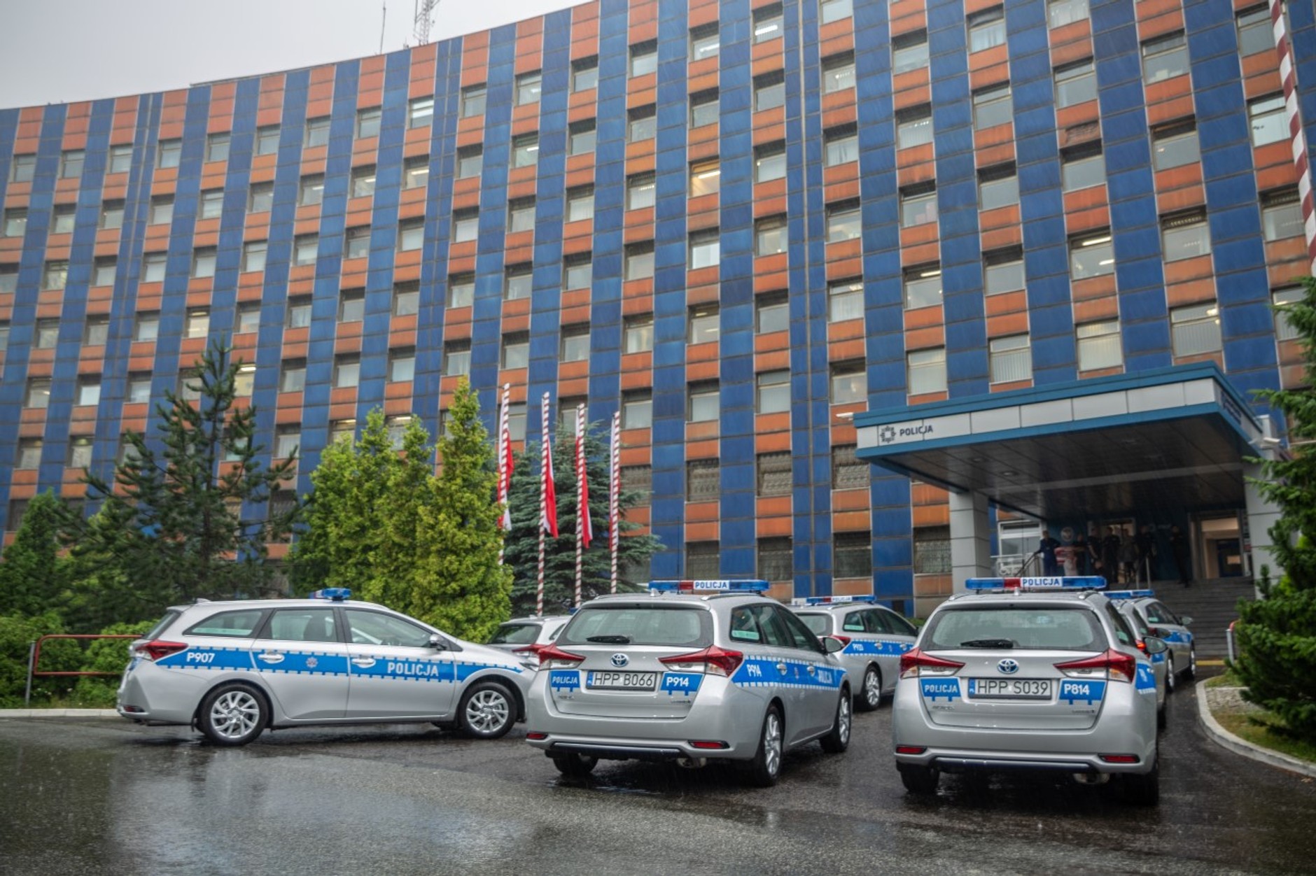 Hybrydowe Toyoty Auris Kombi w służbie policji