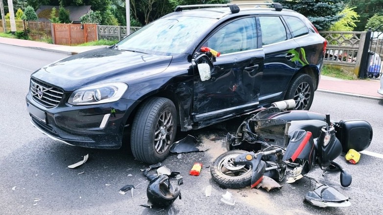 Wypadek z udziałem motoroweru w Tomaszowie Mazowieckim