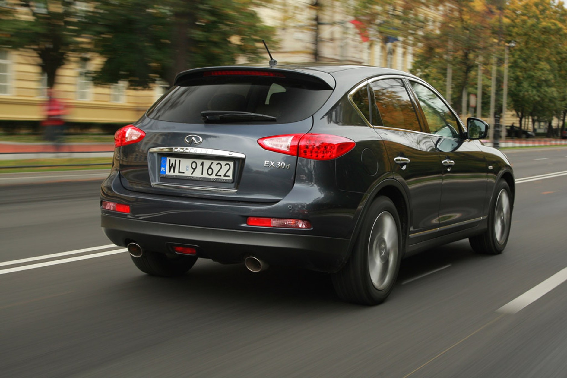 Infiniti EX 30D: SUV z dieslem pod maską