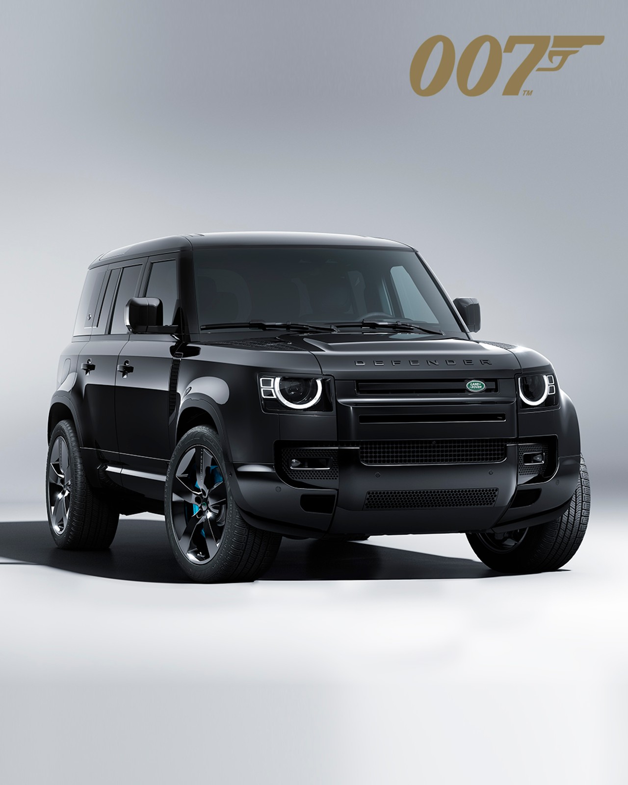 Land Rover Defender V8 Bond Edition