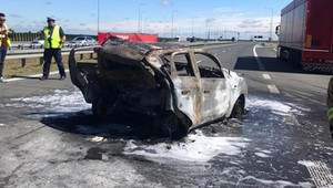 Auto spłonęło po wypadku na drodze S8. Zginęła kobieta