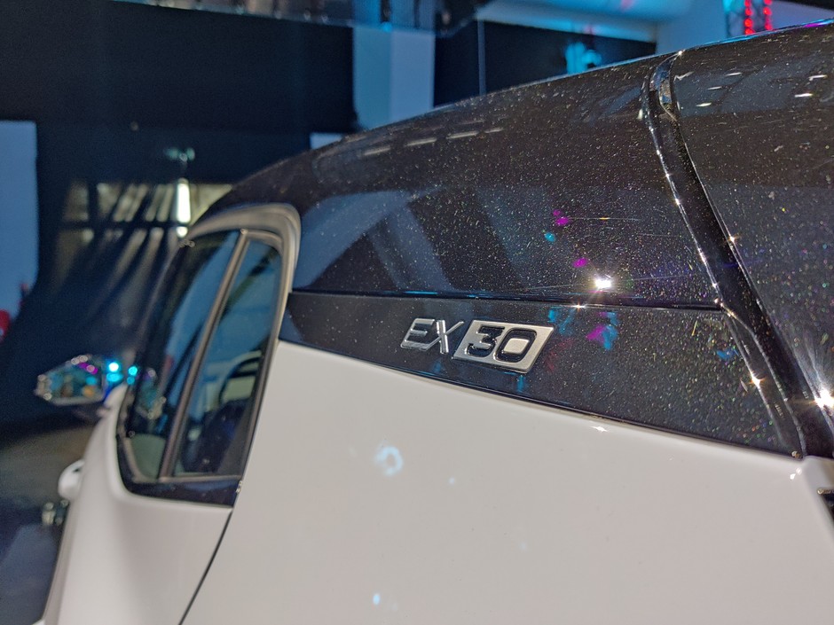 Volvo EX30