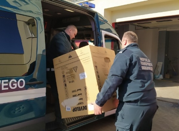ITD angażuje się w akcję #PomagamUkrainie. Znosi opłaty e-TOLL i zbiera dary