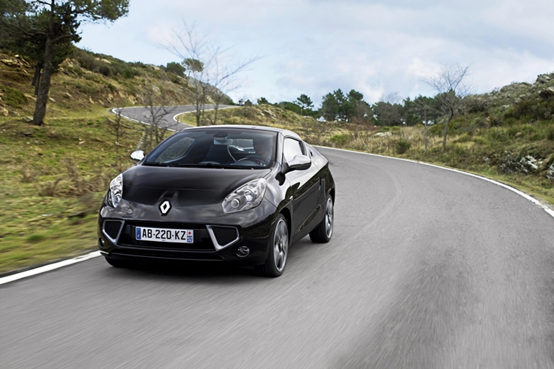 Renault Wind – z pięknem trzeba obcować