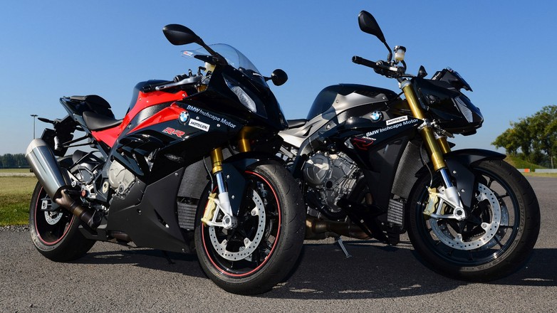 BMW S1000RR vs BMW S1000R