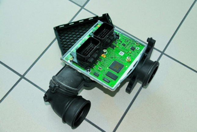 Elektronika w aucie - naprawiać czy nie