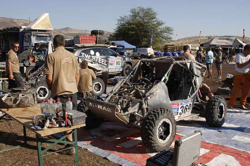 Rajd Dakar 2010: Przygoński już 8, Sonik broni honoru (12. etap na żywo, wyniki, foto)