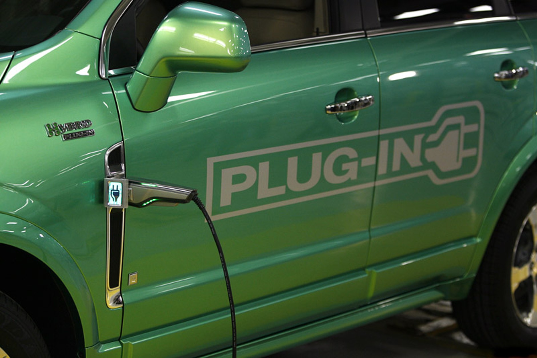Saturn Vue Green Line Plug-in Hybrid – pierwsza seryjna hybryda ładowana z gniazdka?