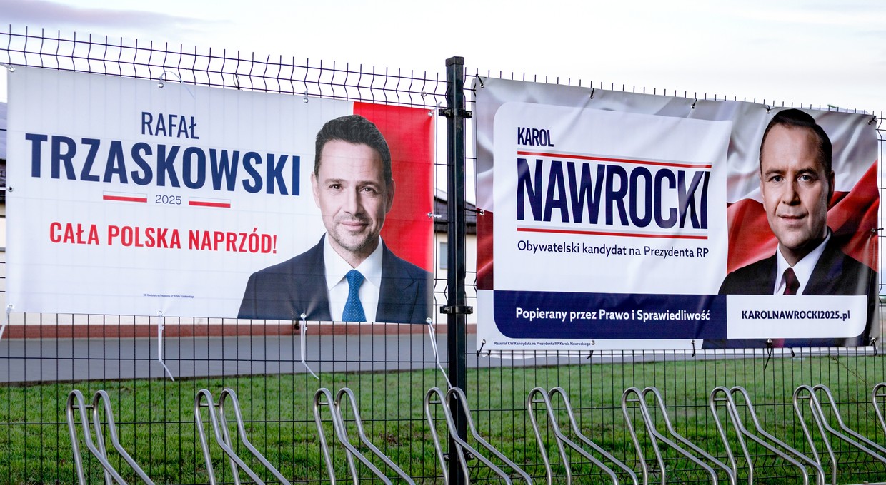Jakie samochody mają Rafał Trzaskowski i Karol Nawrocki? Sprawdziliśmy oświadczenia