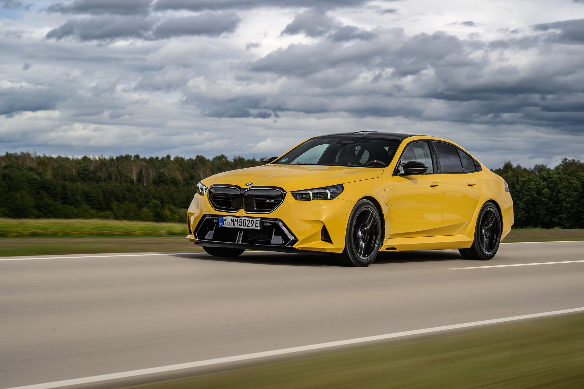 BMW M5 2024