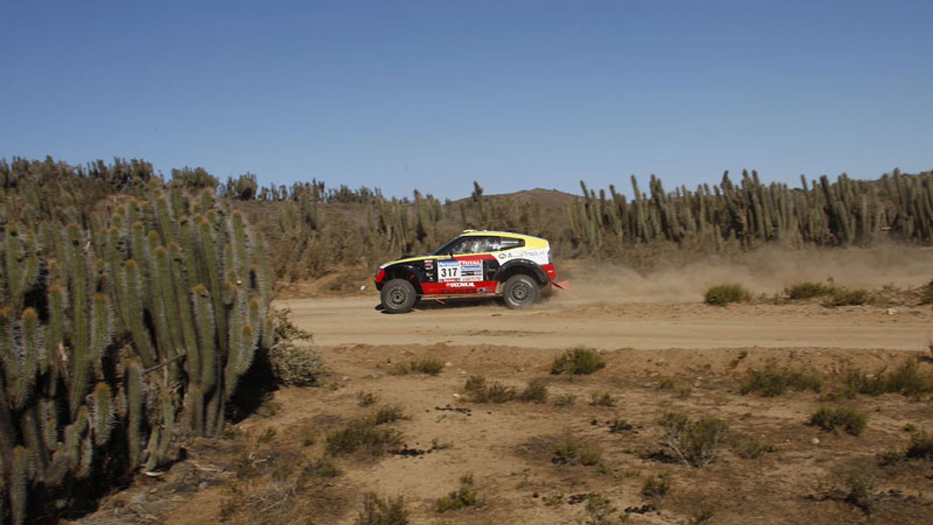 Rajd Dakar 2010: Przygoński już 8, Sonik broni honoru (12. etap na żywo, wyniki, foto)