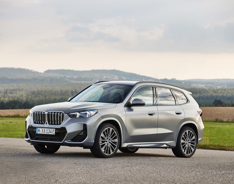 BMW iX1