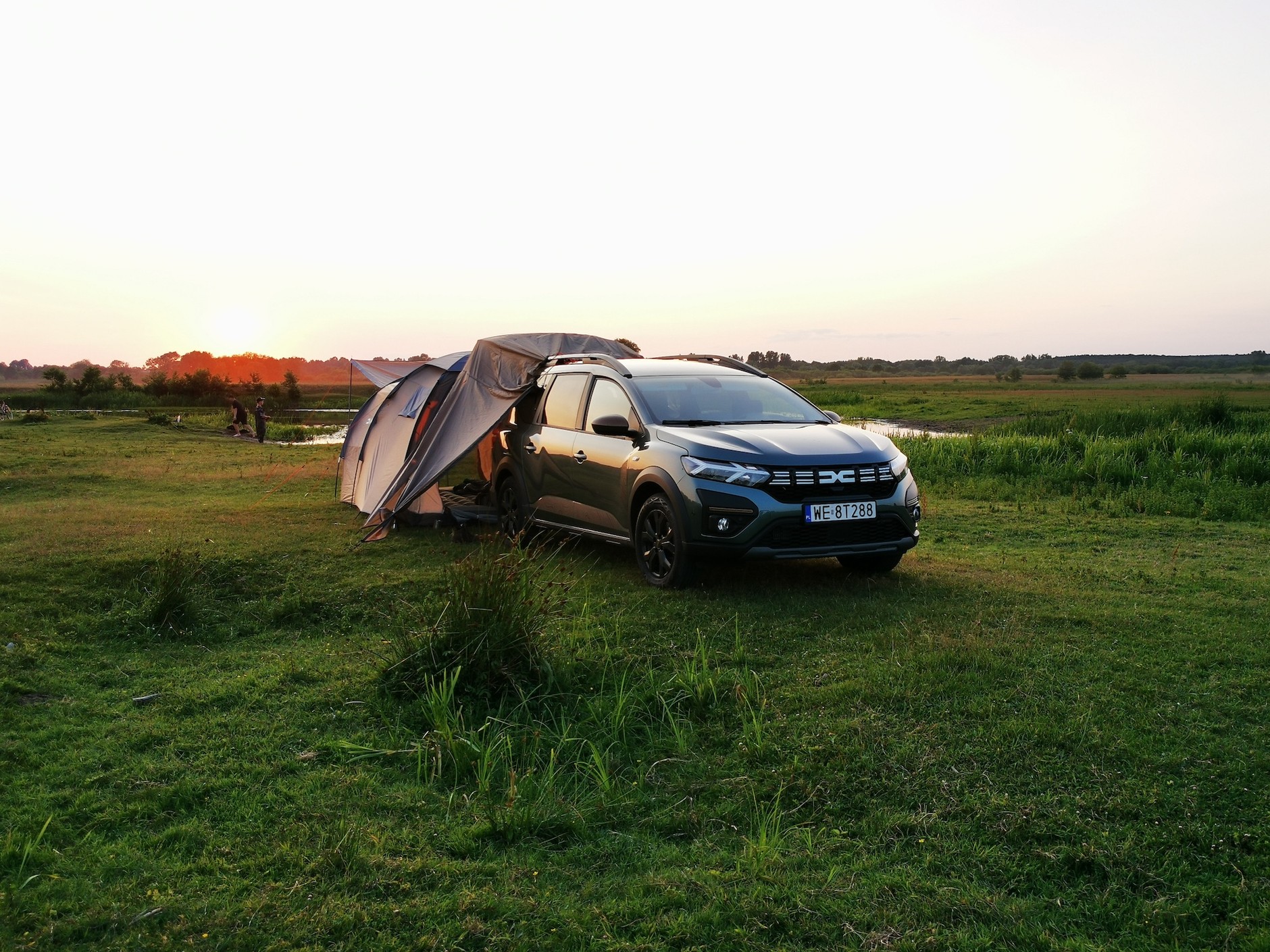 Dacia Jogger Extreme z wyposażeniem kempingowym