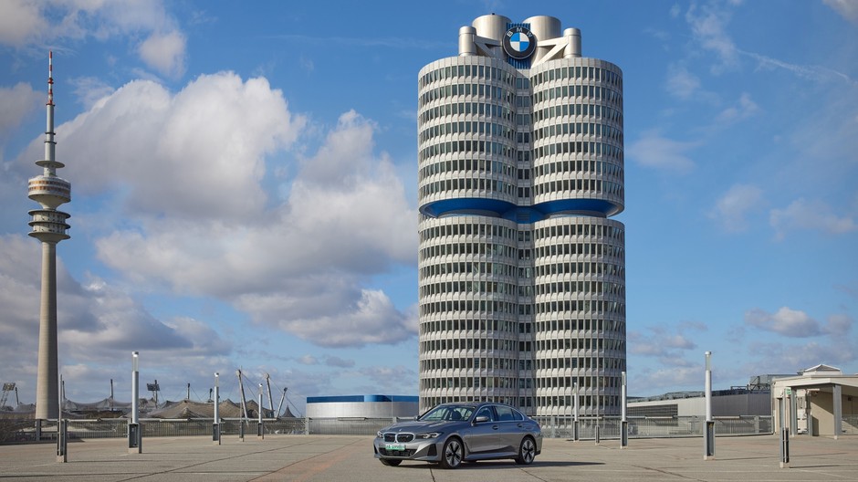 BMW i3 eDrive35L dla Chin 2022