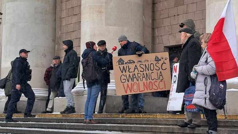 Protest w sprawie warszawskiej SCT