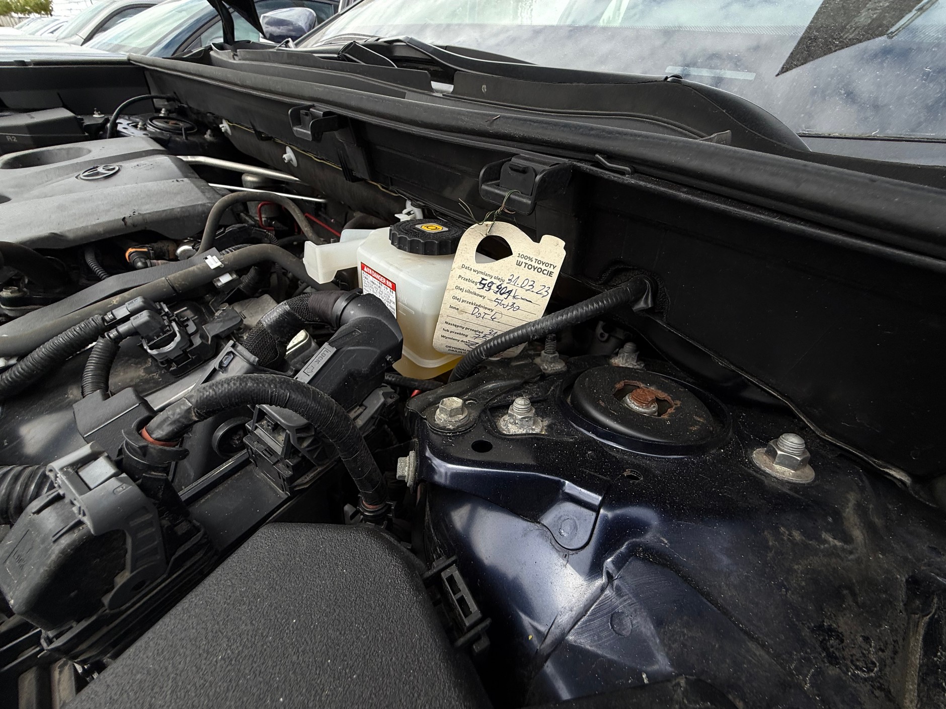 Toyota RAV4 z 2020 r. za 115 tys. 900 zł