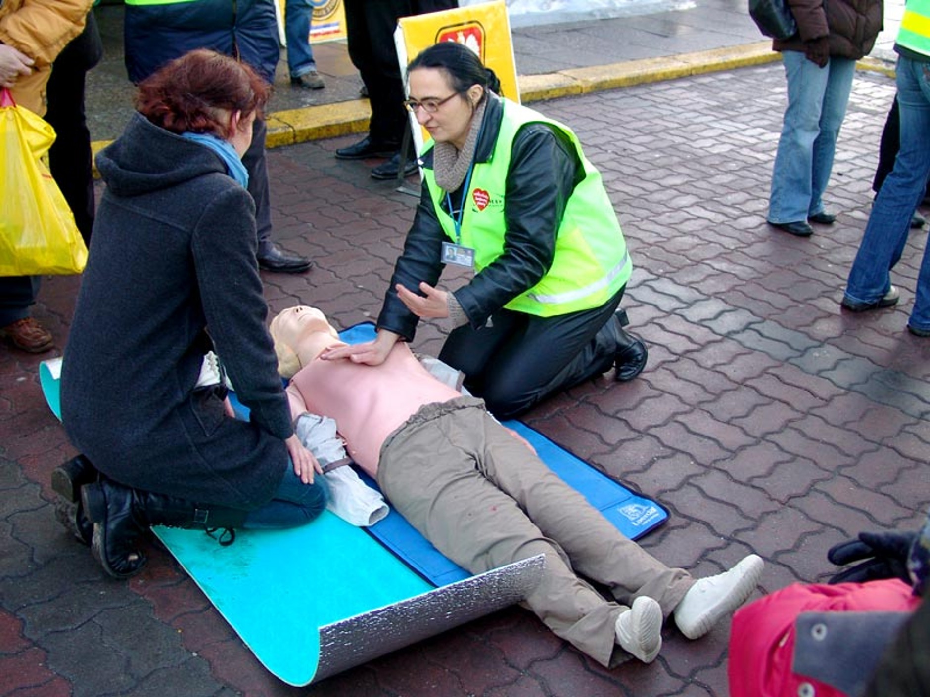 WOŚP 2008: wielki finał pod Pałacem Kultury (foto)