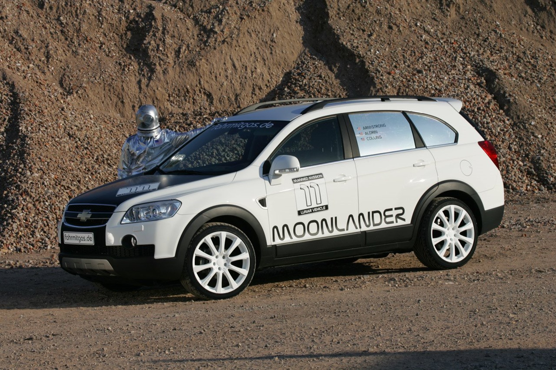 Chevrolet Captiva Moonlander - Zabierze aż na księżyc