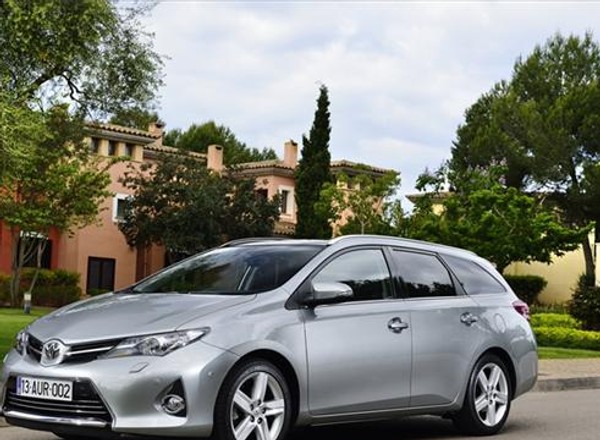 Nowa Toyota Auris Touring Sports