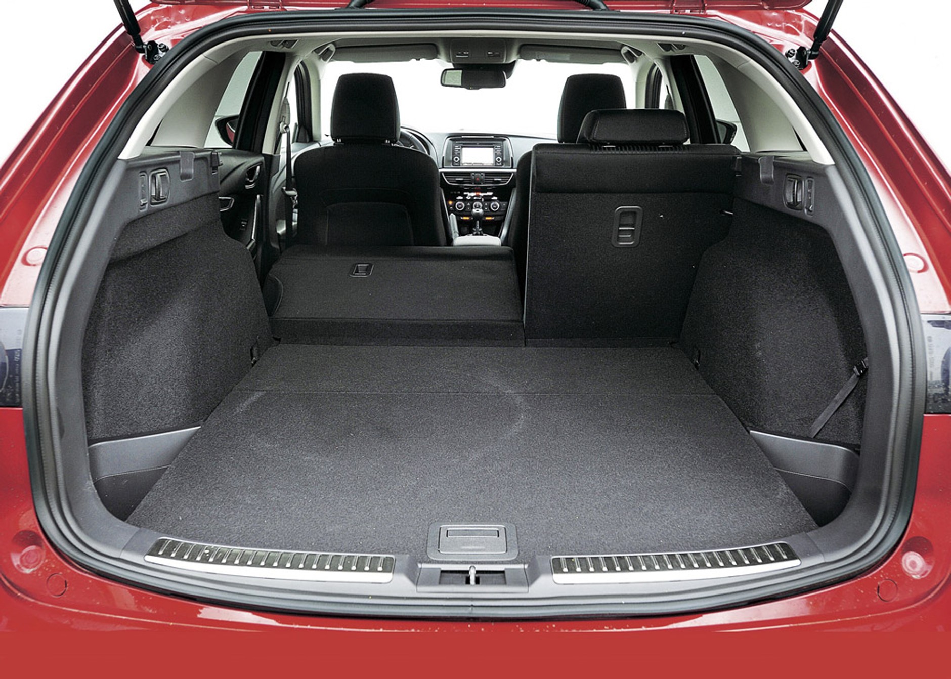 Mazda 6 kontra Hyundai i40, Renault Laguna, Opel Insignia i Ford Mondeo: porównanie pięciu kombi klasy średniej