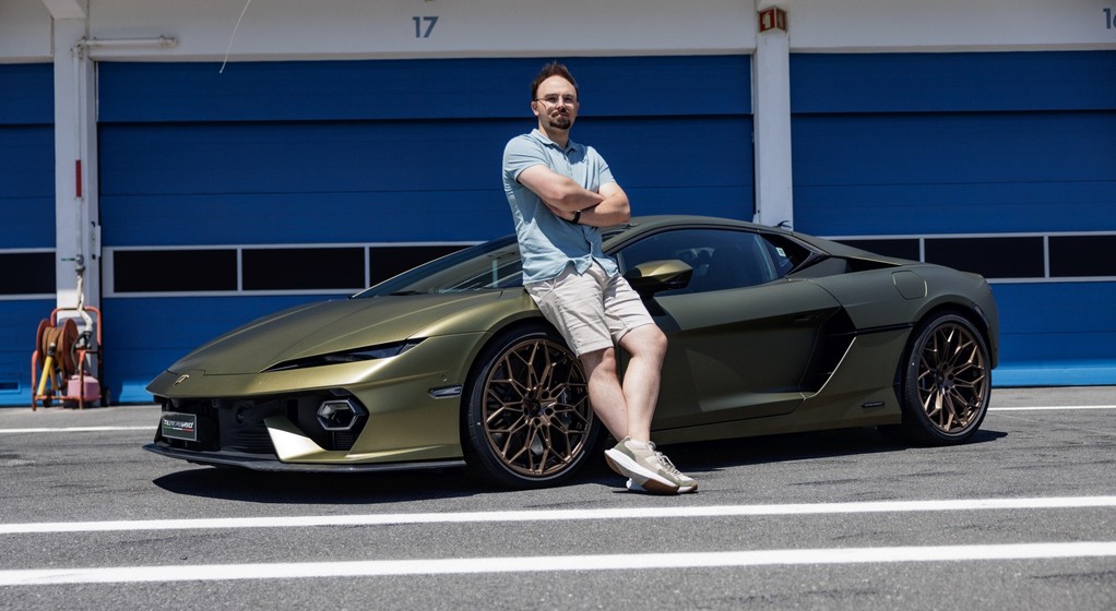 Pierwsza jazda hybrydowym Lamborghini Temerario