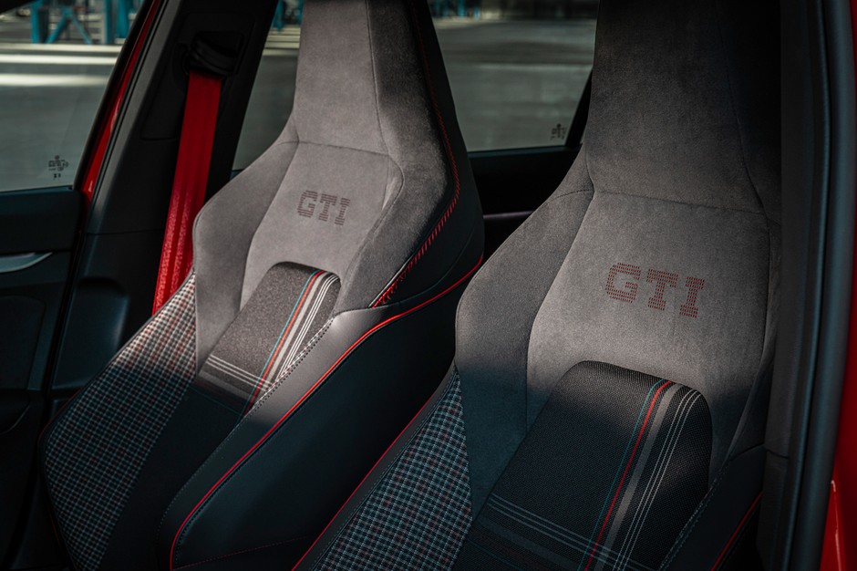 Volkswagen Golf GTI EDITION 50