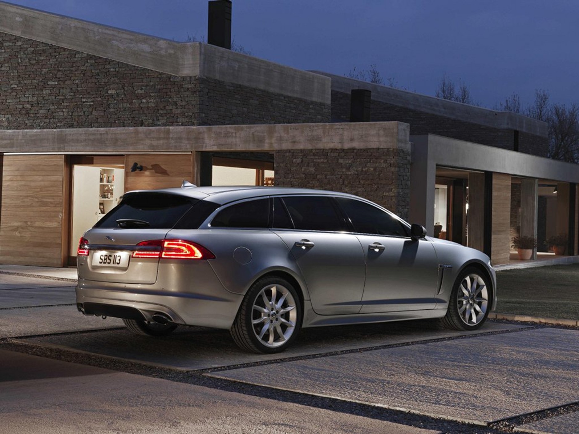 Rodzinny Jaguar XF Sportbrake