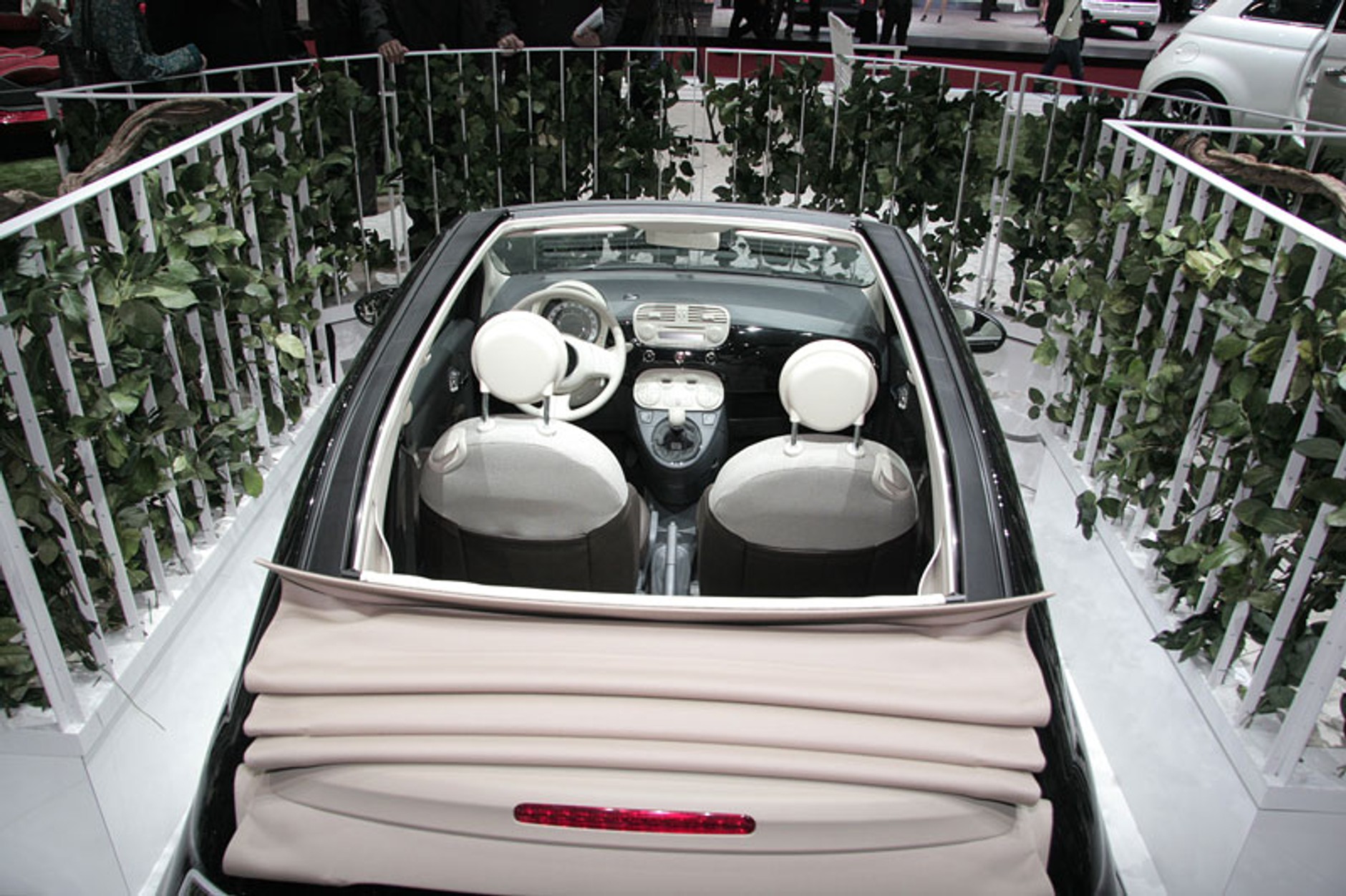 Genewa 2009: fotogaleria (3.) + wideo