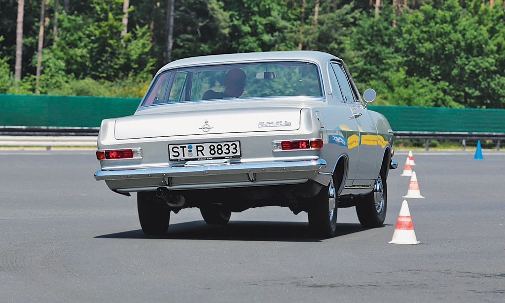 Opel Rekord 6 Coupe - Opel z ambicjami
