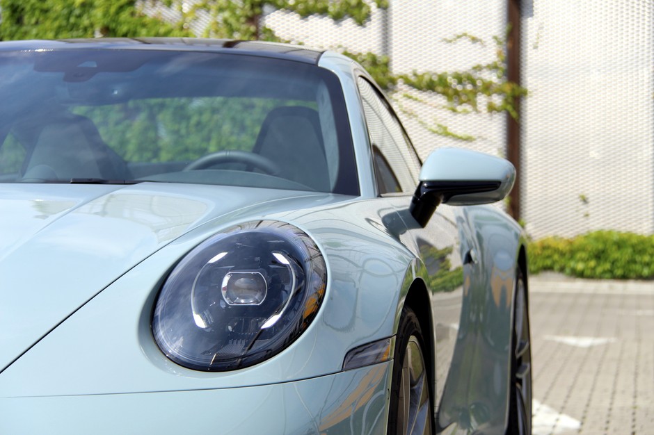 Porsche 911 Carrera (992.2)