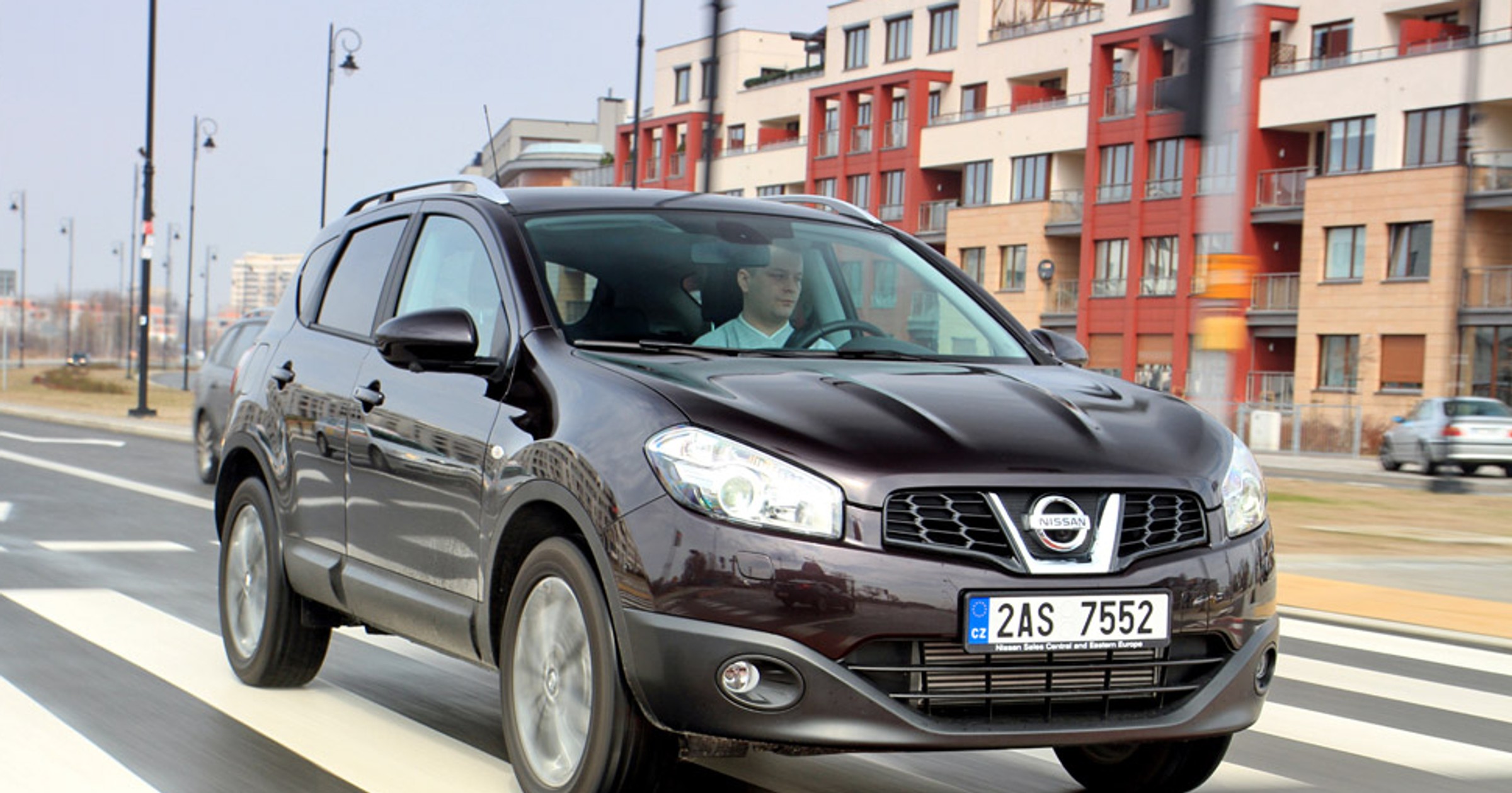 Nissan Qashqai: auto pod nadzorem kamer